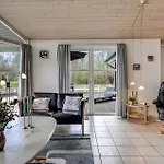 Feriehus Lovely In With Sauna