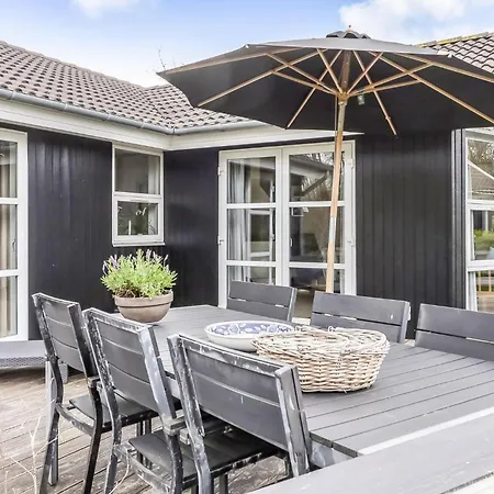 Lovely In With Sauna Сasa de vacaciones