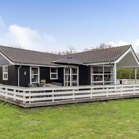 Сasa de vacaciones Lovely In With Sauna *