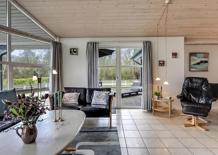 Сasa de vacaciones Lovely In With Sauna